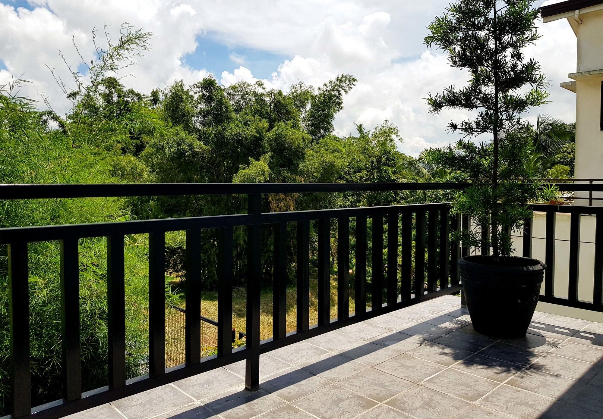 Tagaytay Summer House Тагайтай Экстерьер фото