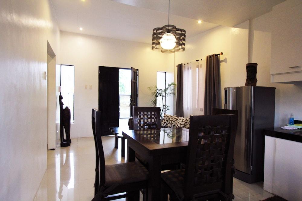 Tagaytay Summer House Тагайтай Экстерьер фото