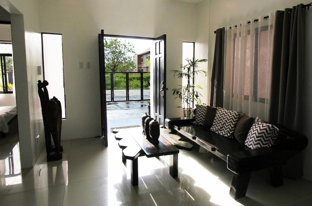 Tagaytay Summer House Тагайтай Экстерьер фото